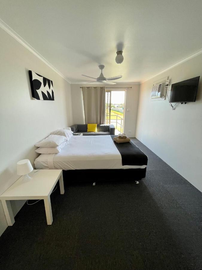 Geraldton'S Ocean West Holiday Units & Short Stay Accommodation Habitación foto